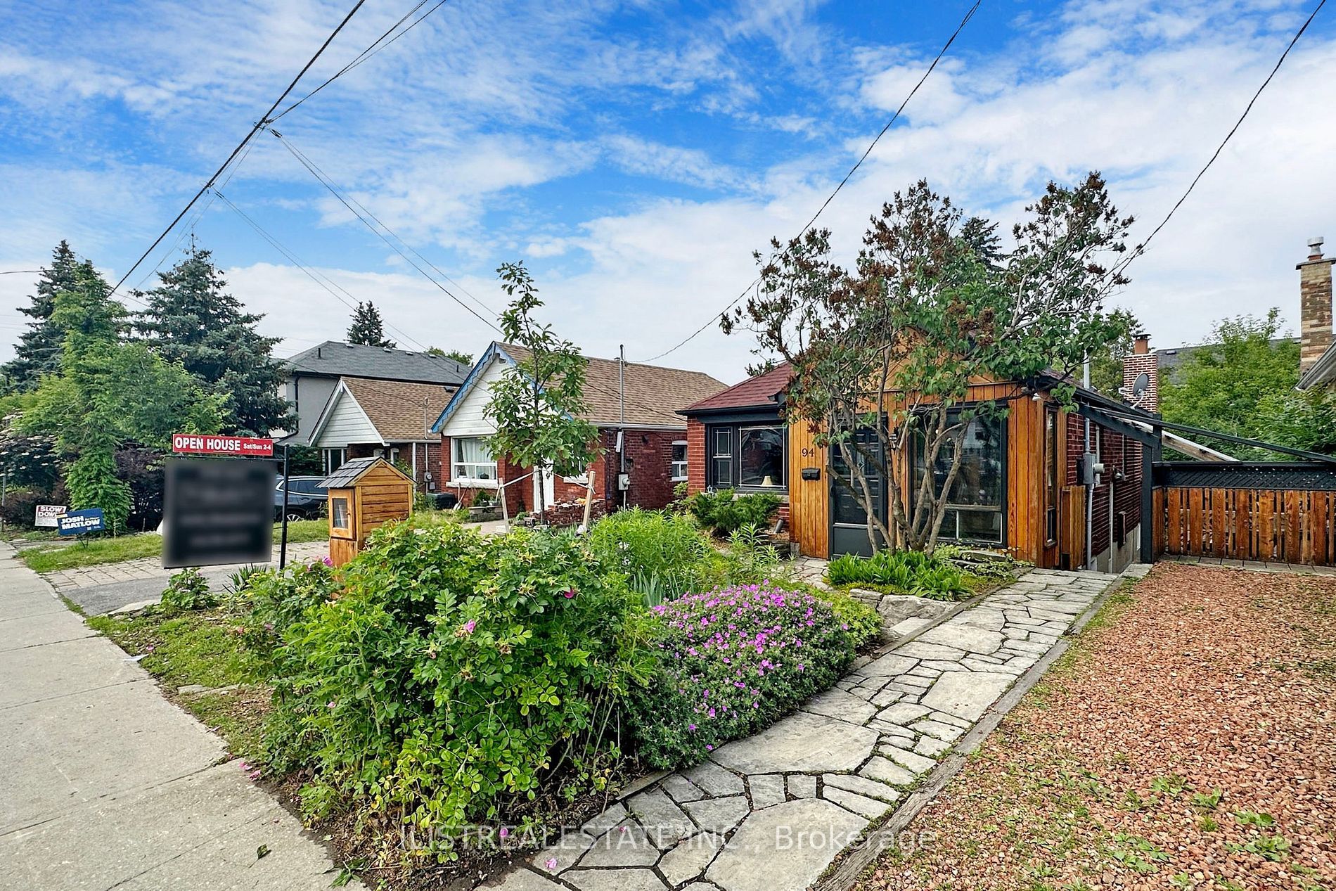 New property listed in Birchcliffe-Cliffside, Toronto E06